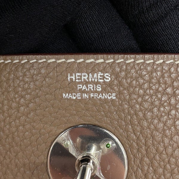 エルメス ハンドバッグ リンディ26 エトゥープ/シルバー金具 トリヨンクレマンス □N刻印 HERMES 2wayショルダーバッグ