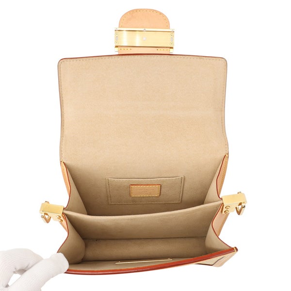 ルイヴィトン ショルダーバッグ モノグラム・ラミネーテッド ジャカード ドーフィーヌ MINI M22826 LOUIS VUITTON