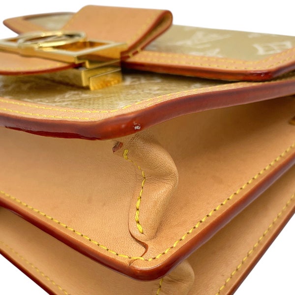ルイヴィトン ショルダーバッグ モノグラム・ラミネーテッド ジャカード ドーフィーヌ MINI M22826 LOUIS VUITTON