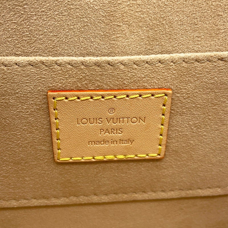 ルイヴィトン ショルダーバッグ モノグラム・ラミネーテッド ジャカード ドーフィーヌ MINI M22826 LOUIS VUITTON