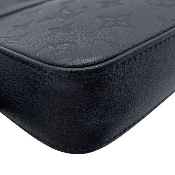 ルイヴィトン ショルダーバッグ モノグラム・シャドウ トリオ・メッセンジャー M46602 LOUIS VUITTON ブラック 黒