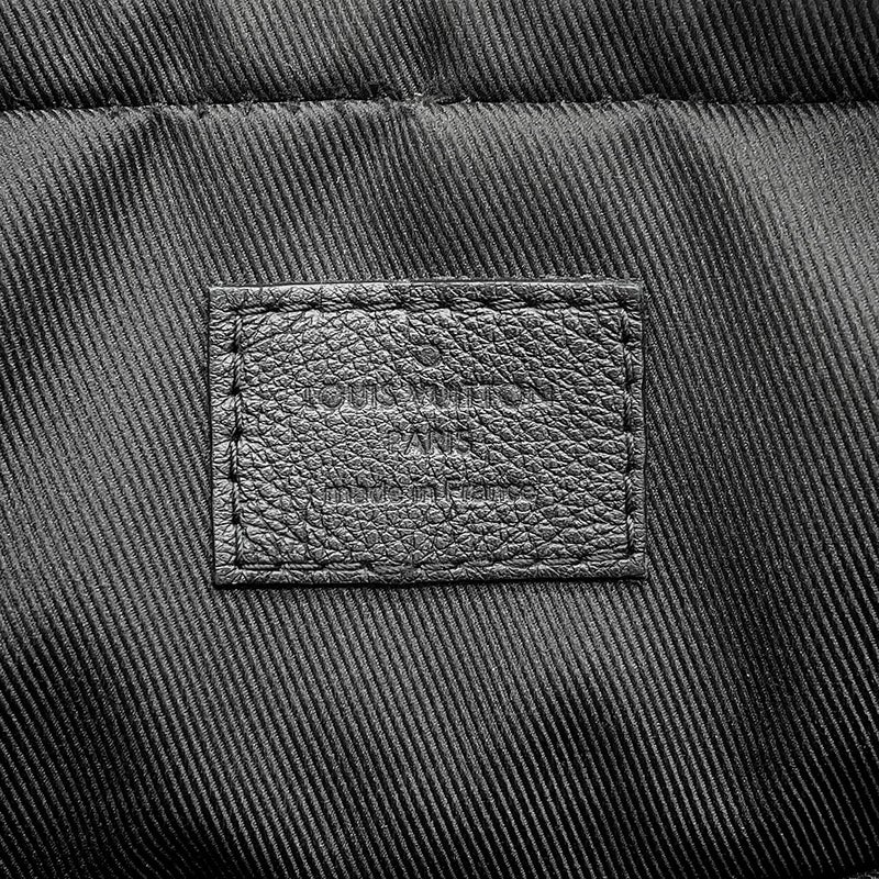 ルイヴィトン ショルダーバッグ モノグラム・シャドウ トリオ・メッセンジャー M46602 LOUIS VUITTON ブラック 黒