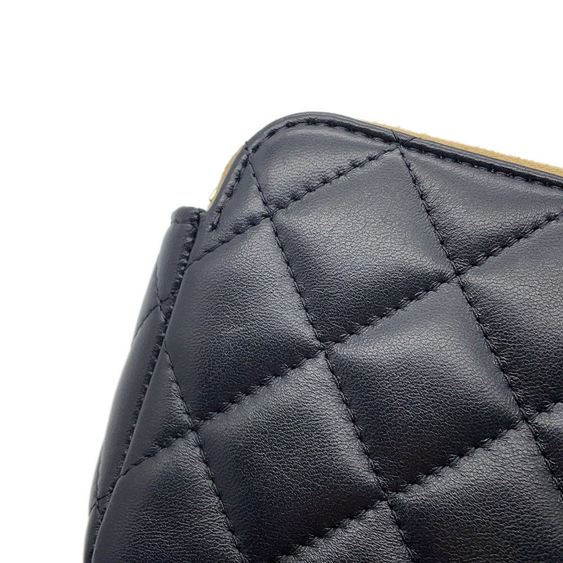 シャネル チェーンショルダーバッグ マトラッセ ココマーク ラムスキン/スエード AP4743 CHANEL 黒