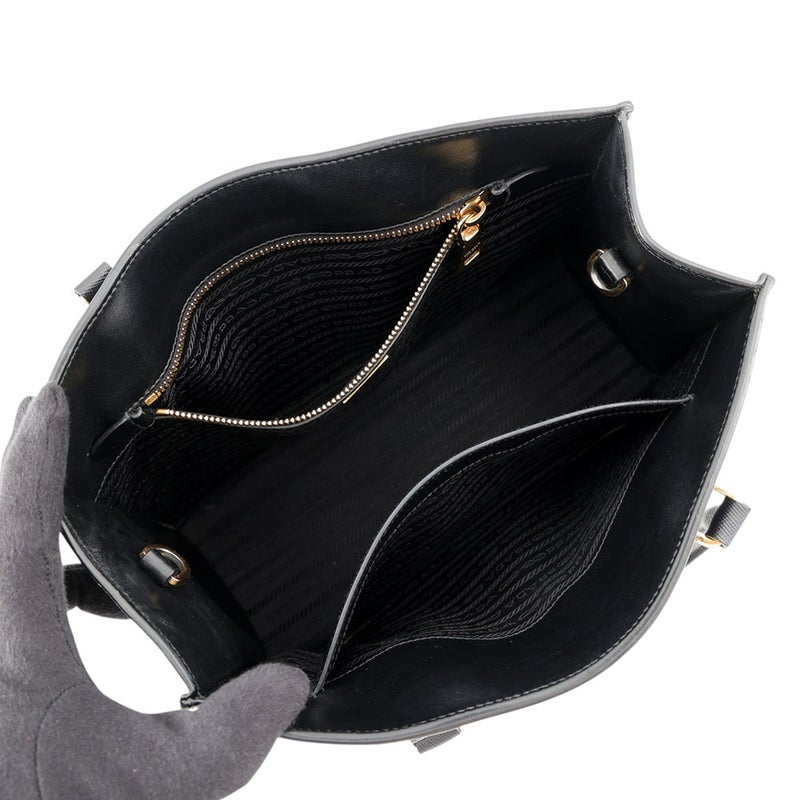 プラダ ハンドバッグ エンボスロゴ サフィアーノレザー 1BA335 PRADA 2way 黒