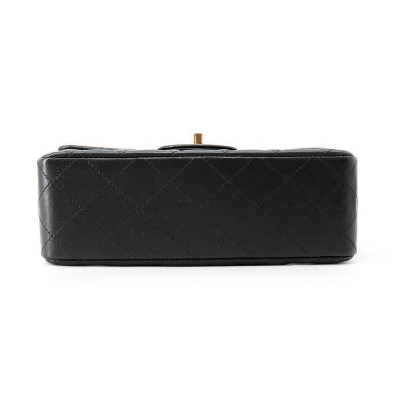 シャネル チェーンショルダーバッグ ココマーク ラムスキン A69900 CHANEL ミニ フラップ バッグ 黒