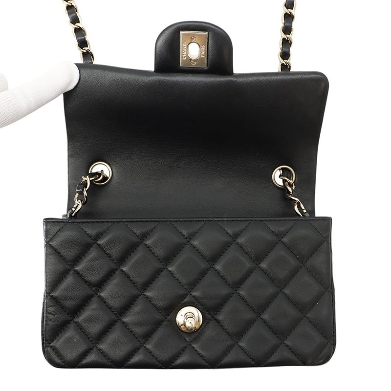 シャネル チェーンショルダーバッグ ココマーク ラムスキン A69900 CHANEL ミニ フラップ バッグ 黒