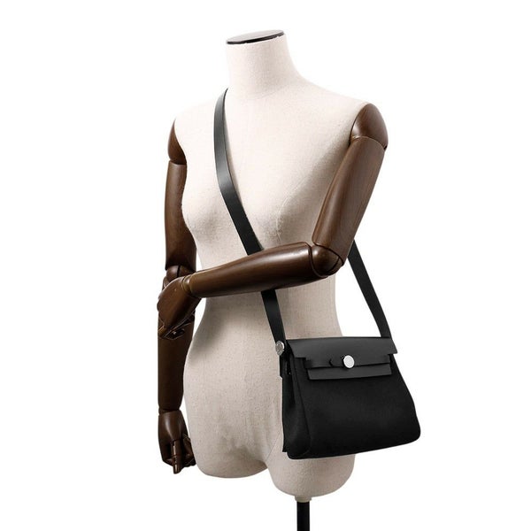 エルメス ショルダーバッグ エールバッグジップ ミニ ブラック/シルバー金具 トワルミリタリー/ヴァッシュハンター W刻印 黒