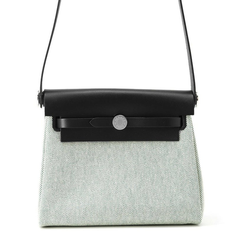 エルメス ショルダーバッグ エールバッグジップ ミニ ブラック/エクリュ/シルバー金具トワルミリタリー/ヴァッシュハンター K刻印 黒