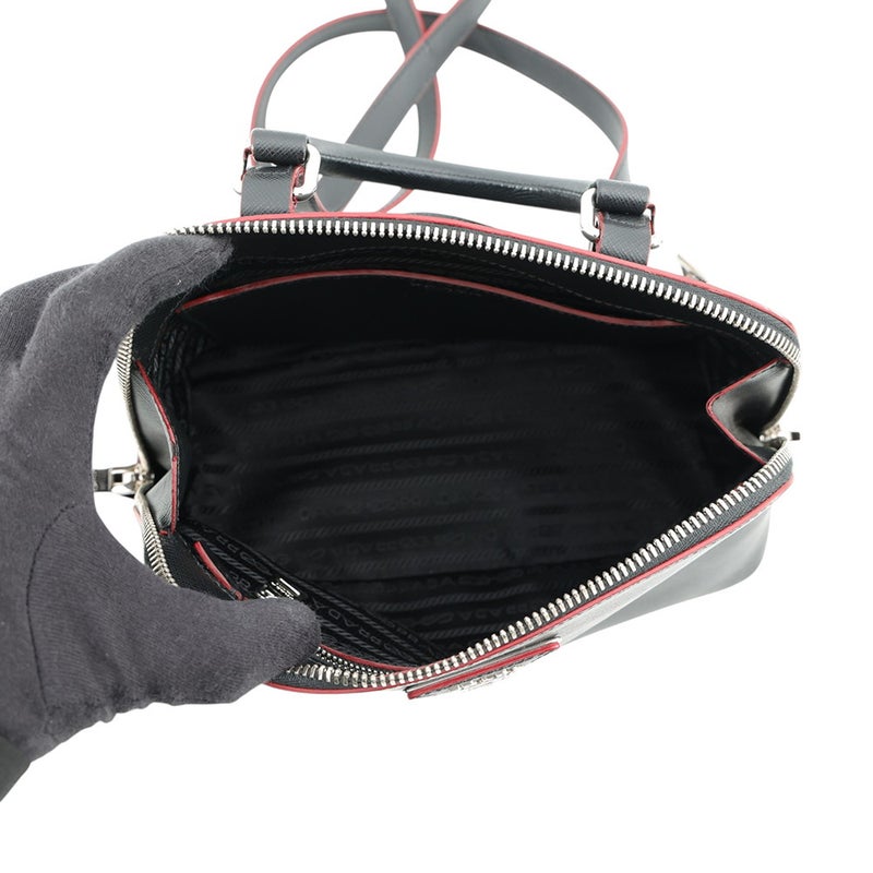 プラダ リュック トライアングルロゴ バックパック サフィアーノレザー 1BZ003 PRADA 2way 黒