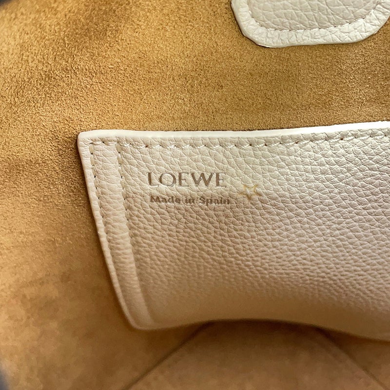 ロエベ ハンドバッグ ぺブルバゲット ミニ レザー AANBBBMX02 LOEWE 2way 白