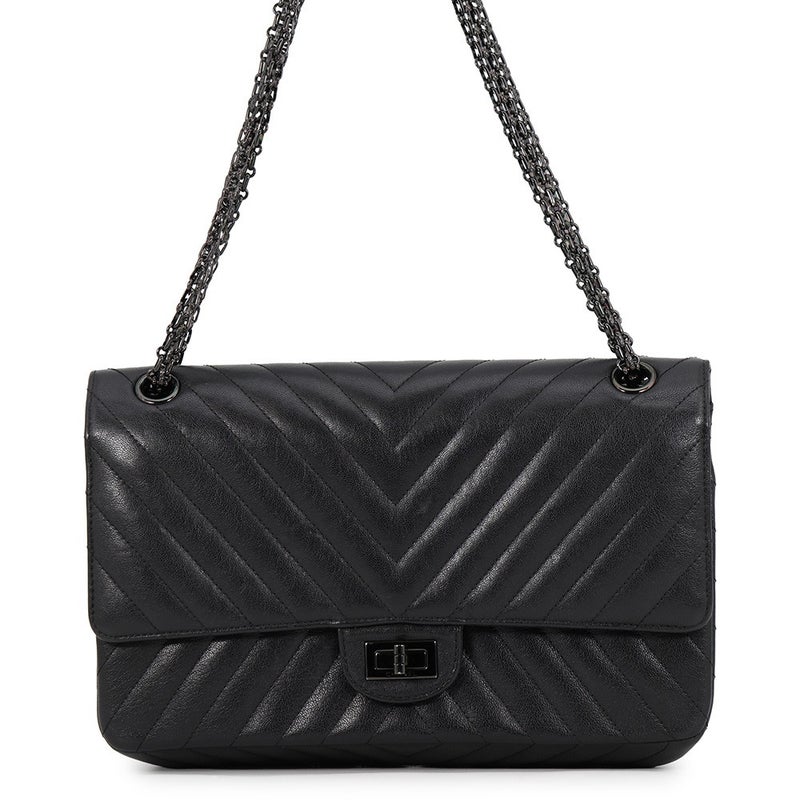 シャネル チェーンショルダーバッグ 2.55 シェブロン エイジドカーフレザー A37586 CHANEL 黒