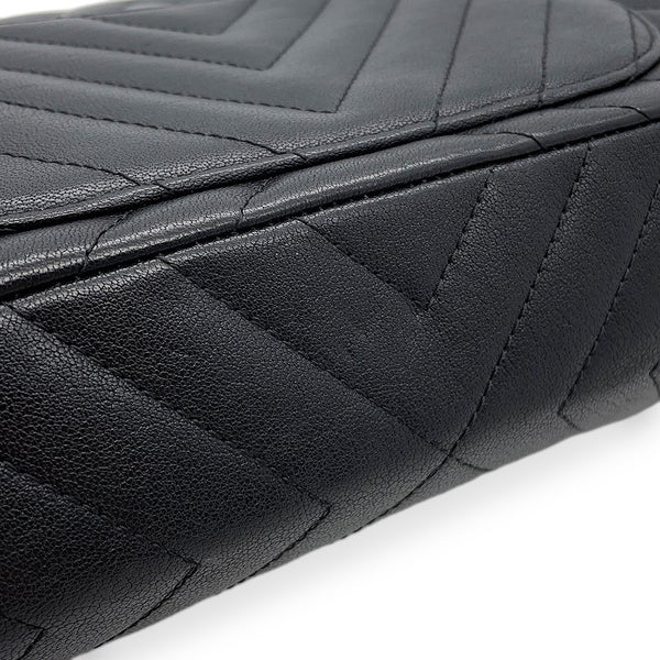 シャネル チェーンショルダーバッグ 2.55 シェブロン エイジドカーフレザー A37586 CHANEL 黒