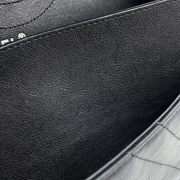 シャネル チェーンショルダーバッグ 2.55 シェブロン エイジドカーフレザー A37586 CHANEL 黒