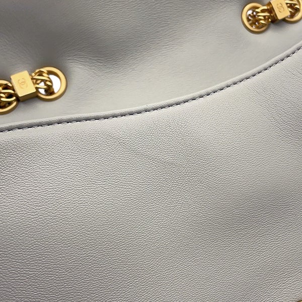 シャネル チェーンショルダーバッグ フラップバッグ マトラッセ ココマーク ラムスキン AS2976 CHANEL