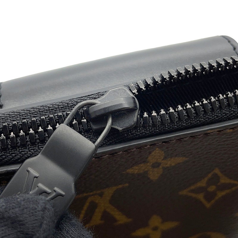 ルイヴィトン ボディバッグ モノグラム・マカサー クリストファー・バムバッグ M45337 ヴィトン メンズ ブラック 黒