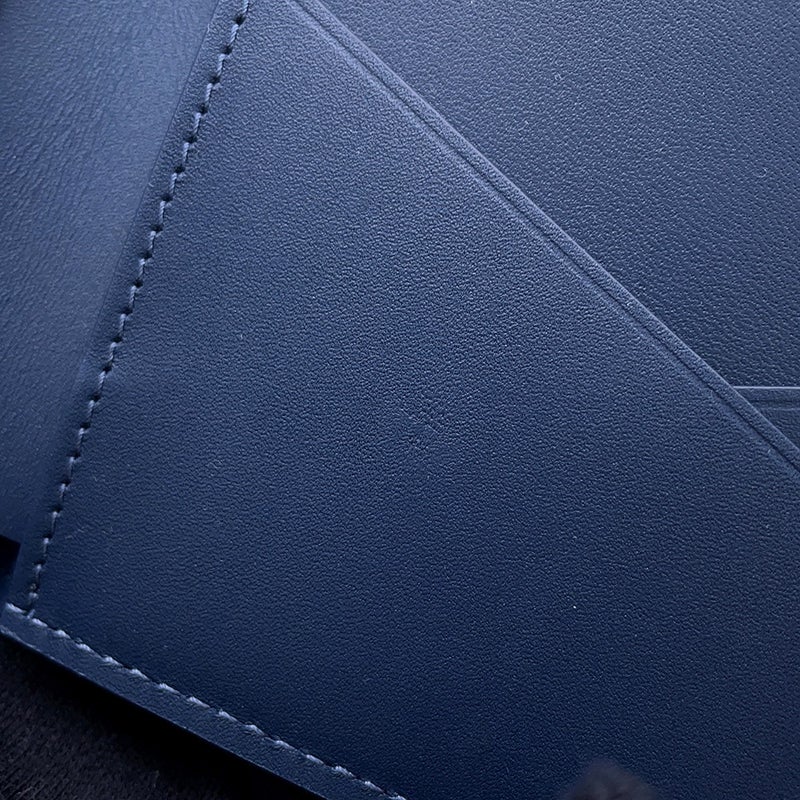 ルイヴィトン 二つ折り財布 モノグラム・シャドウ  ポルトフォイユ・ミュルティプル M29137 LOUIS VUITTON 財布 メンズ