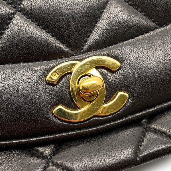 シャネル チェーンショルダーバッグ マトラッセ ココマーク ダイアナ A01164 CHANEL バッグ
