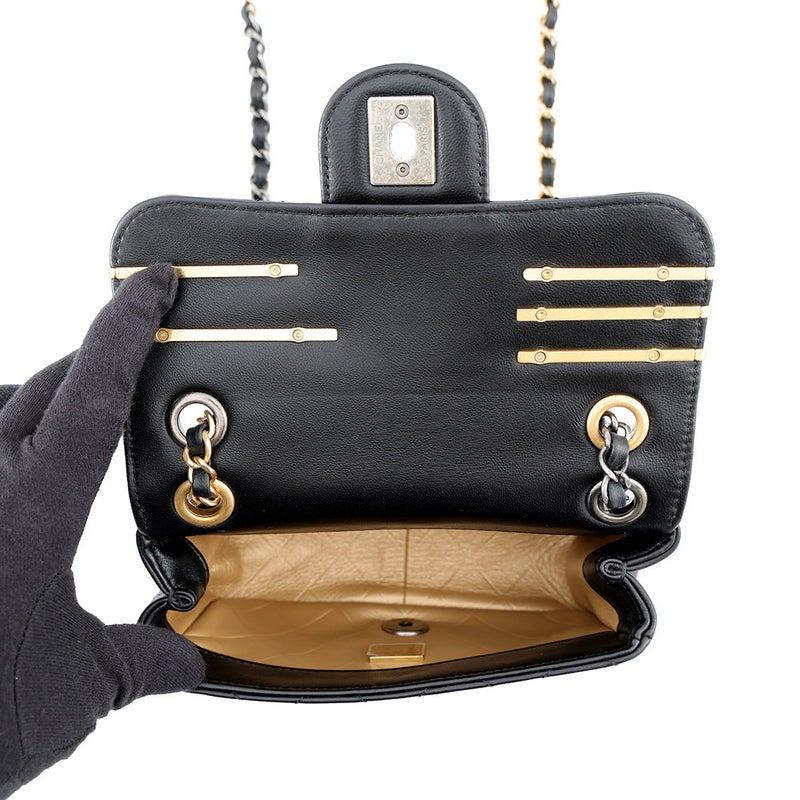 シャネル ショルダーバッグ スモール マトラッセ ココマーク ラムスキン AS2979 CHANEL 黒