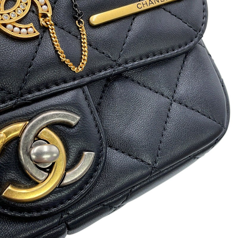 シャネル ショルダーバッグ スモール マトラッセ ココマーク ラムスキン AS2979 CHANEL 黒
