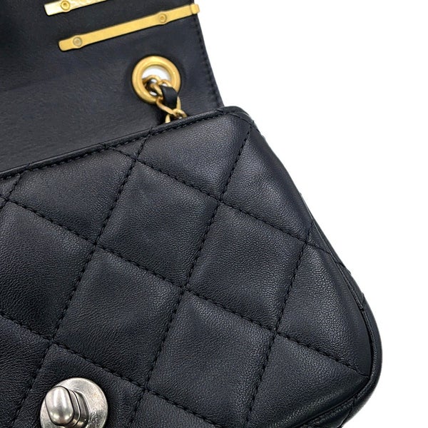 シャネル ショルダーバッグ スモール マトラッセ ココマーク ラムスキン AS2979 CHANEL 黒