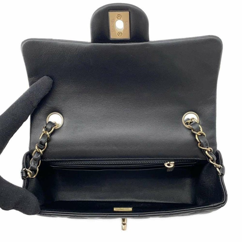 シャネル チェーンショルダーバッグ ココマーク ラムスキン A69900 CHANEL ミニ フラップ バッグ 黒
