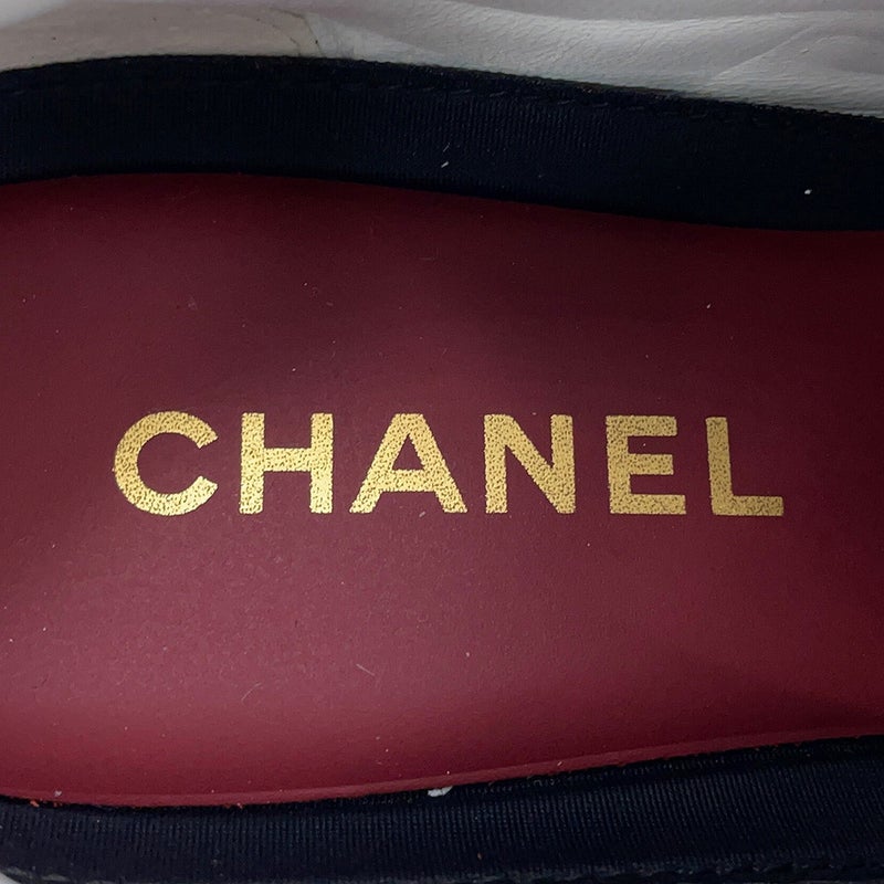 シャネル スニーカー ココマーク マトラッセ カーフレザー スエード レディースサイズ39 G47274 CHANEL 靴 黒 白