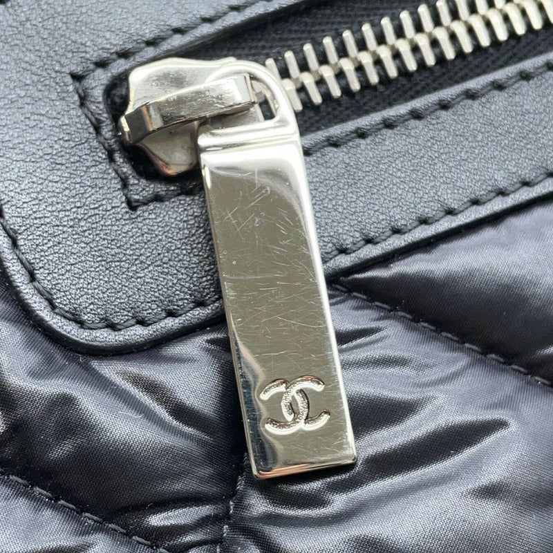 シャネル トートバッグ コココクーン ココマーク マトラッセ スモールPM ナイロン A48610 CHANEL バッグ 黒