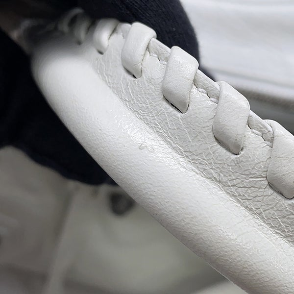 バレンシアガ ハンドバッグ ネオ・カゴールXS アリーナラムスキン 700940 BALENCIAGA ２wayショルダー 白