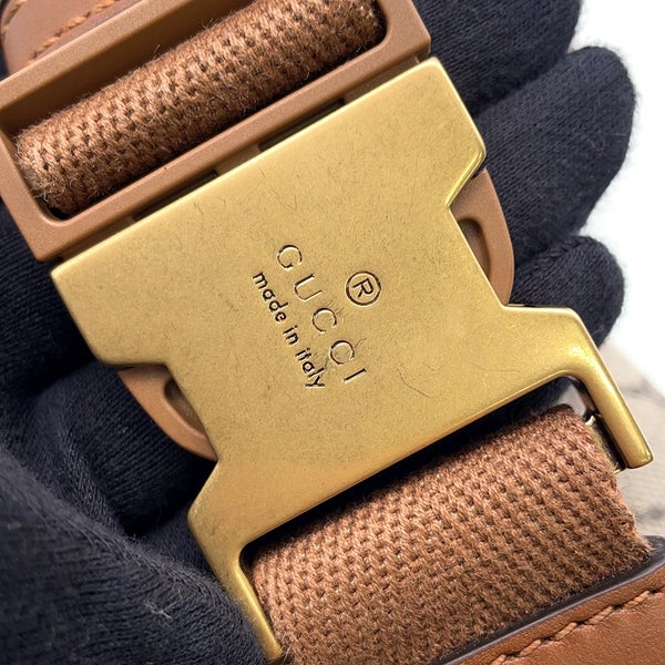 グッチ ボディバッグ GGエンブレム ミディアム PVC/レザー 821162 GUCCI