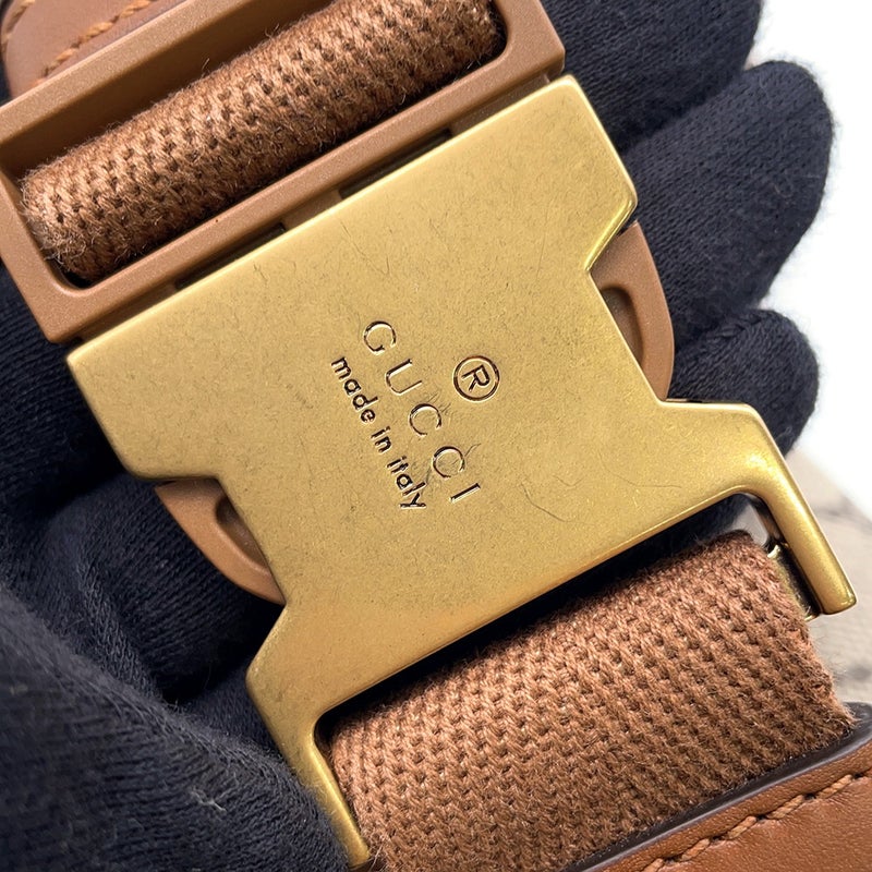 グッチ ボディバッグ GGエンブレム ミディアム PVC/レザー 821162 GUCCI