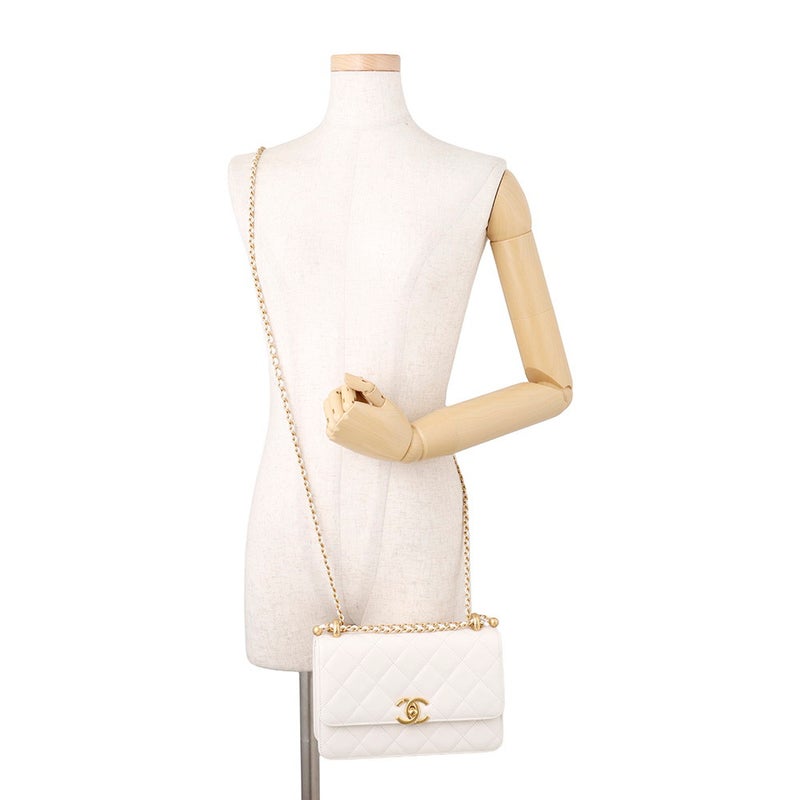 シャネル チェーンショルダーバッグ マトラッセ ココマーク カーフスキン AS2615 CHANEL 白