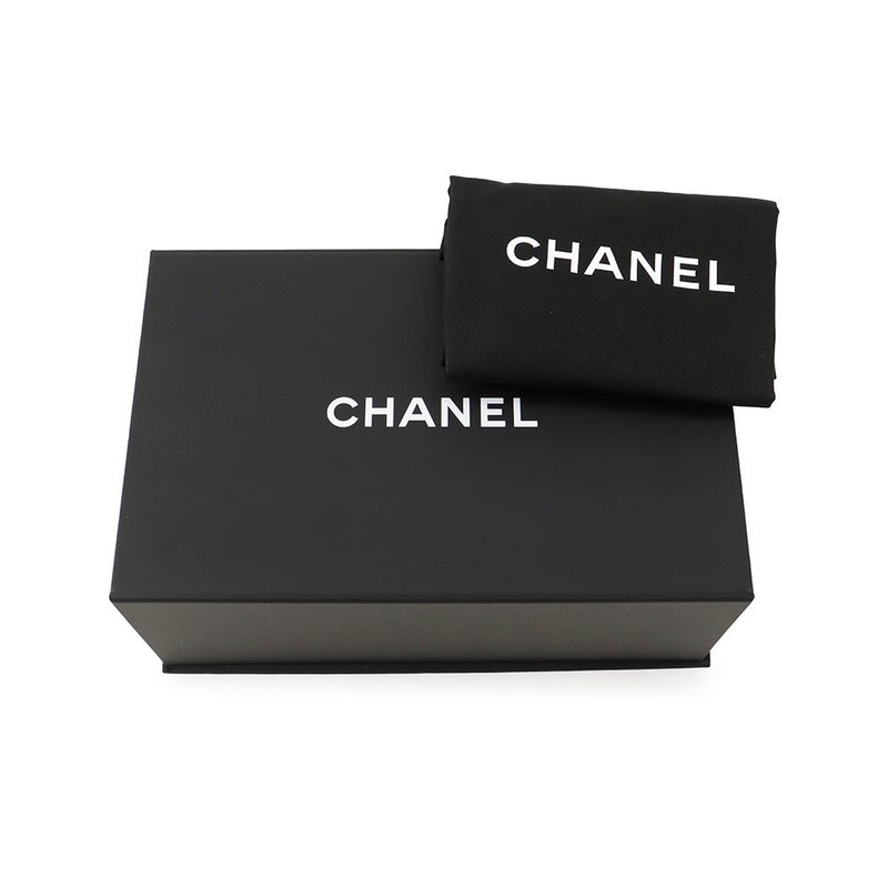 シャネル チェーンショルダーバッグ マトラッセ ココマーク カーフスキン AS2615 CHANEL 白