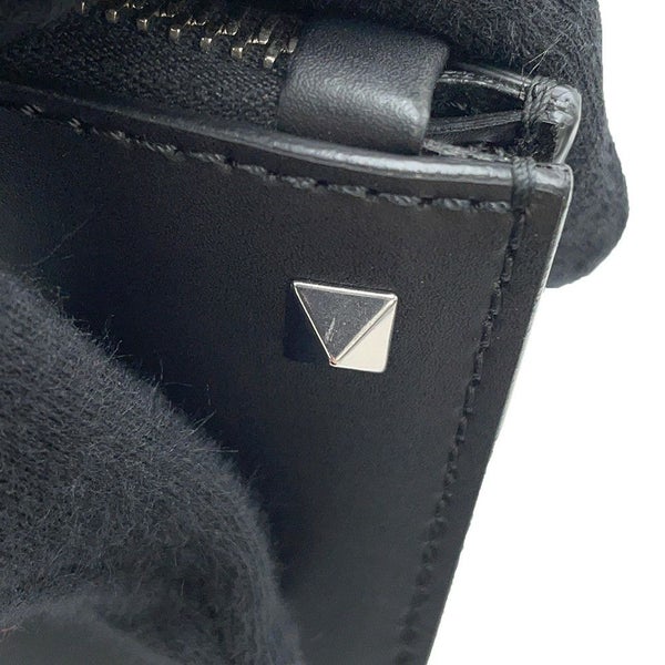 ヴァレンティノ・ガラヴァーニ クラッチバッグ VLTN スタッズ WY2B0692WJW0NI VALENTINO 黒
