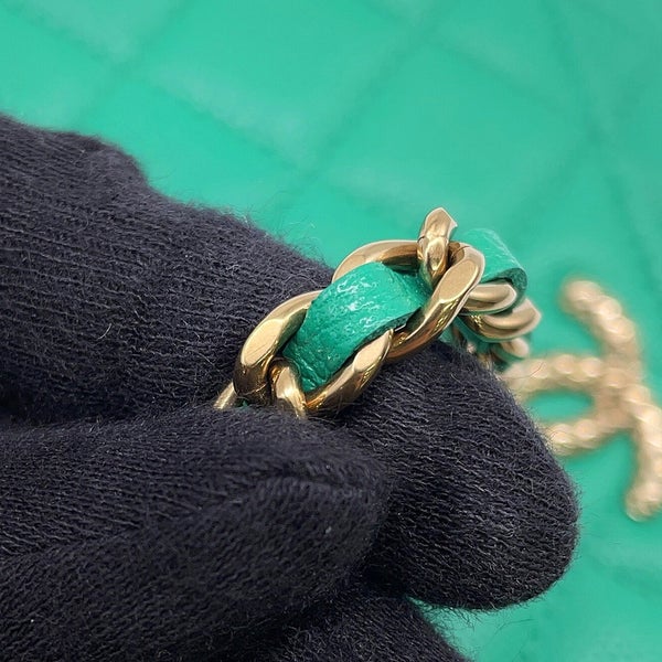 シャネル チェーンウォレット クラシック マトラッセ ココマーク キャビアスキン AP0250 CHANEL 財布