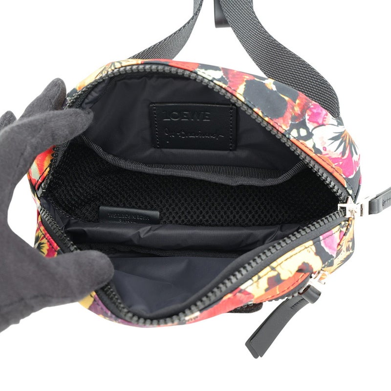 ロエベ ボディバッグ パンジー スモール ラウンド バムバッグ ジョー・ブレイナードコラボ ナイロン B664A35X01 LOEWE 黒
