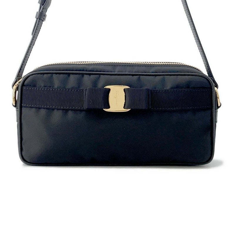 サルヴァトーレ・フェラガモ ショルダーバッグ ヴァラ ナイロン Ferragamo バッグ 黒