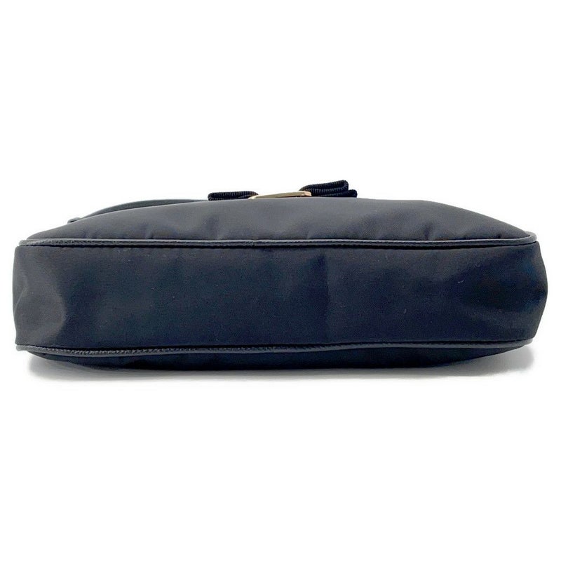 サルヴァトーレ・フェラガモ ショルダーバッグ ヴァラ ナイロン Ferragamo バッグ 黒