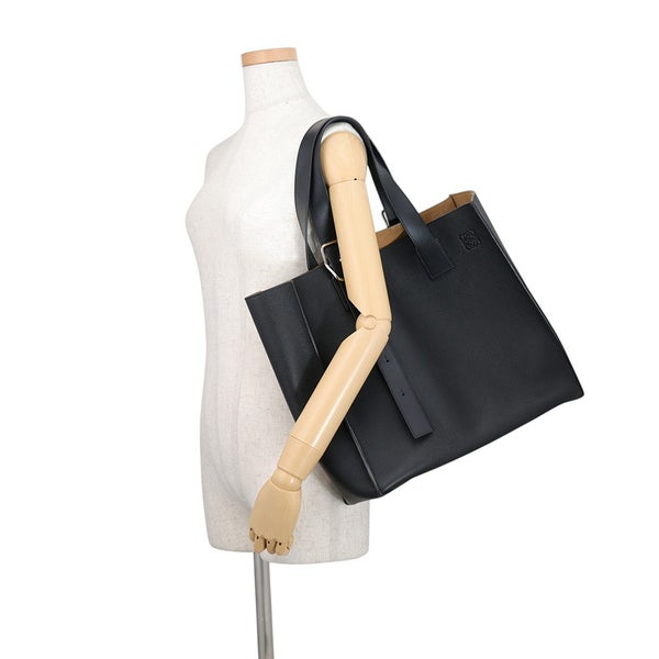 ロエベ トートバッグ バックルトート カーフレザー B692L09X01 LOEWE 黒