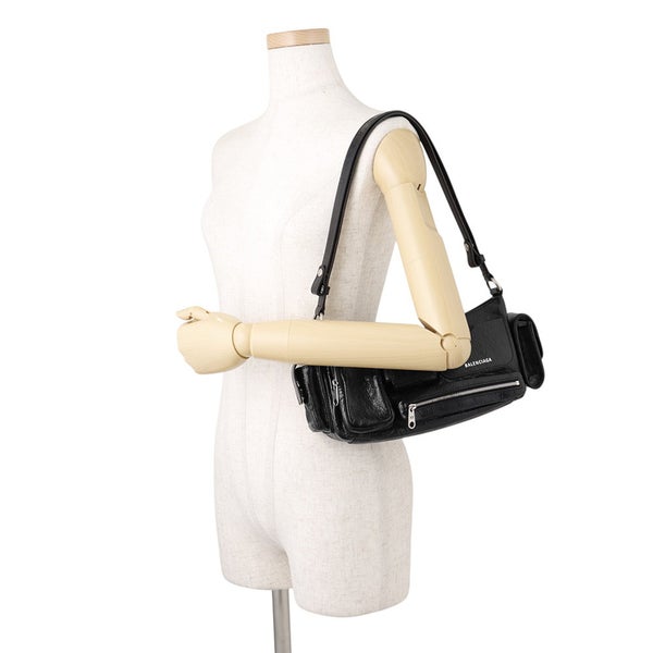 バレンシアガ ショルダーバッグ スーパービジー スリング スモール アリーナラムスキン 802227 BALENCIAGA  バッグ 黒