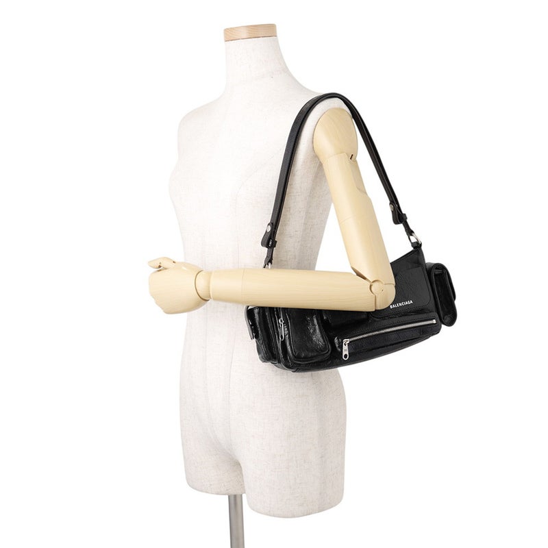 バレンシアガ ショルダーバッグ スーパービジー スリング スモール アリーナラムスキン 802227 BALENCIAGA  バッグ 黒