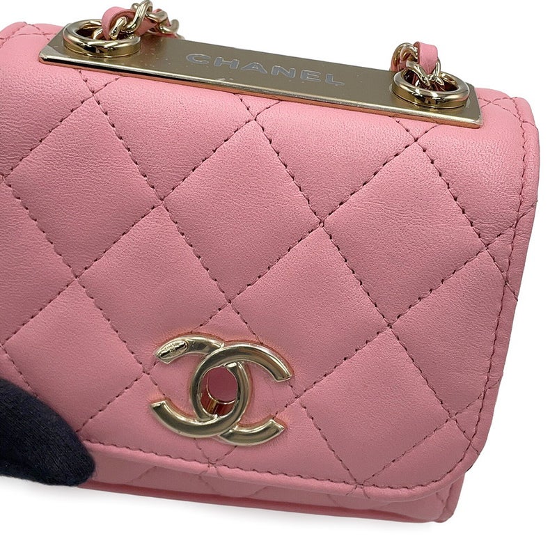 シャネル チェーンウォレット マトラッセ ココマーク トレンディCC ラムスキン A81633 CHANEL