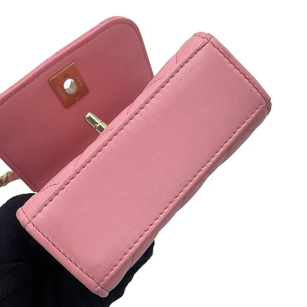 シャネル チェーンウォレット マトラッセ ココマーク トレンディCC ラムスキン A81633 CHANEL