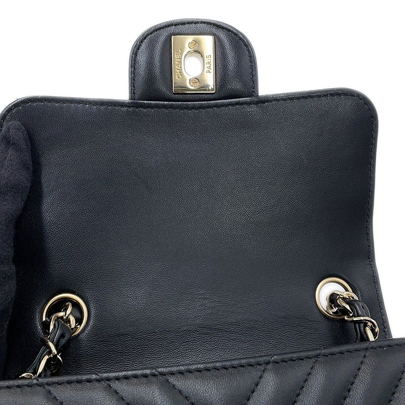 シャネル チェーンショルダーバッグ シェブロン ココマーク ミニ ラムスキン A35200 CHANEL Vステッチ 黒