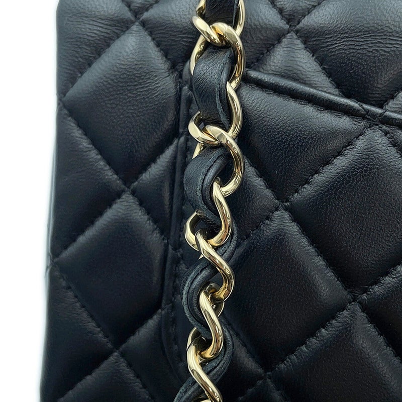 シャネル チェーンショルダーバッグ ミニマトラッセ ココマーク ラムスキン A69900 CHANEL バッグ 黒