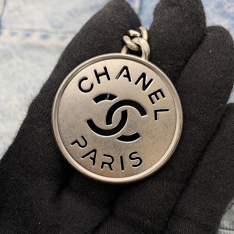 シャネル チェーンショルダーバッグ CHANEL 22 マトラッセ スモール デニム AS3260 ポーチ付き