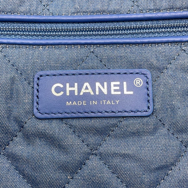 シャネル チェーンショルダーバッグ CHANEL 22 マトラッセ スモール デニム AS3260 ポーチ付き