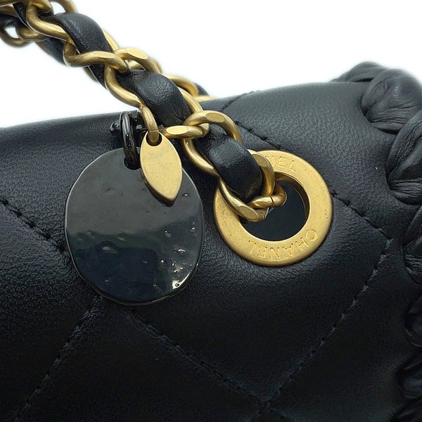 シャネル チェーンショルダーバッグ マトラッセ ココマーク シングルフラップ AS2496 CHANEL 黒