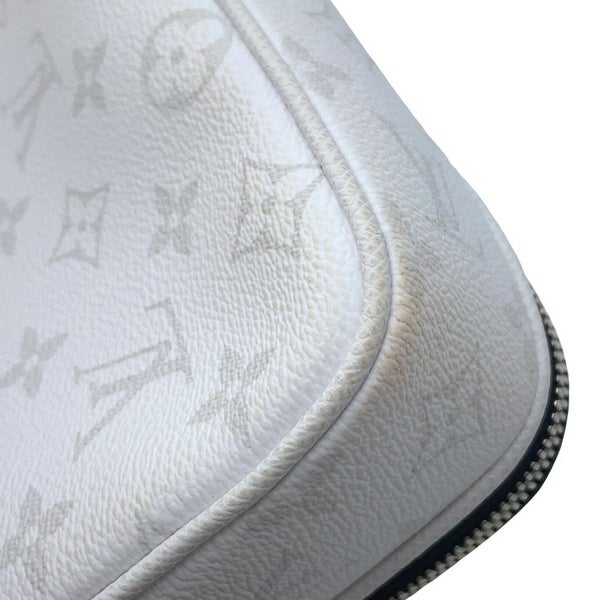 ルイヴィトン ショルダーバッグ モノグラム タイガ アルファ・メッセンジャー M31069 白 ホワイト タイガラマ