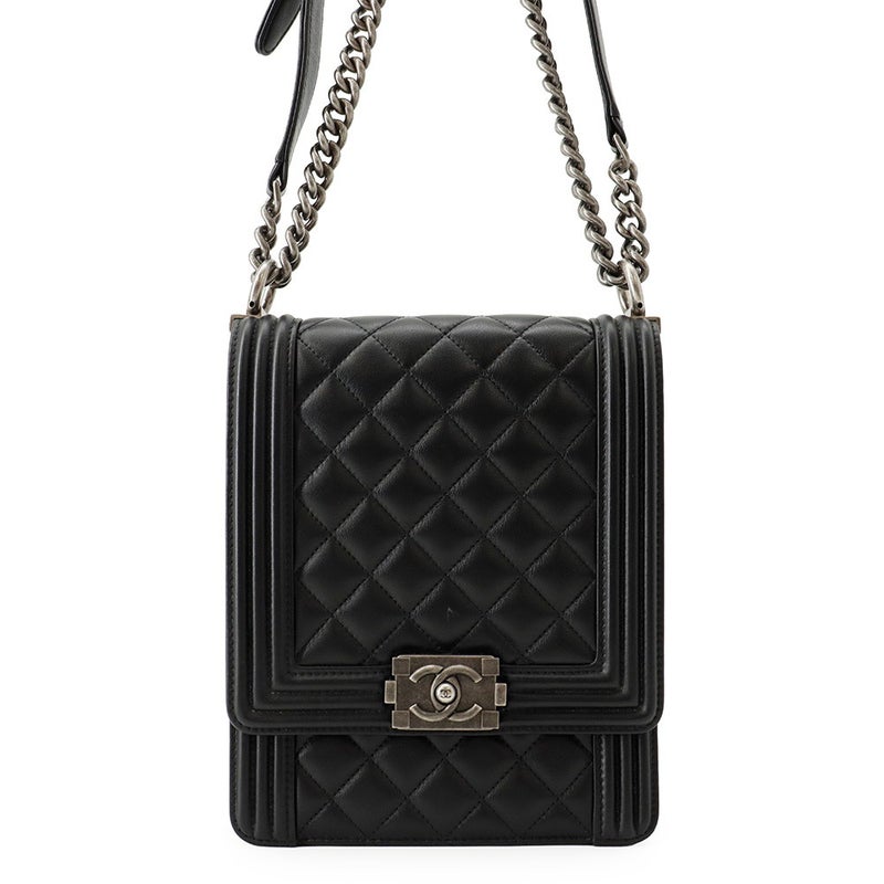 シャネル チェーンショルダーバッグ ボーイシャネル ラムスキン AS0130 CHANEL バッグ 黒