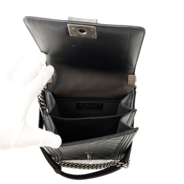 シャネル チェーンショルダーバッグ ボーイシャネル ラムスキン AS0130 CHANEL バッグ 黒